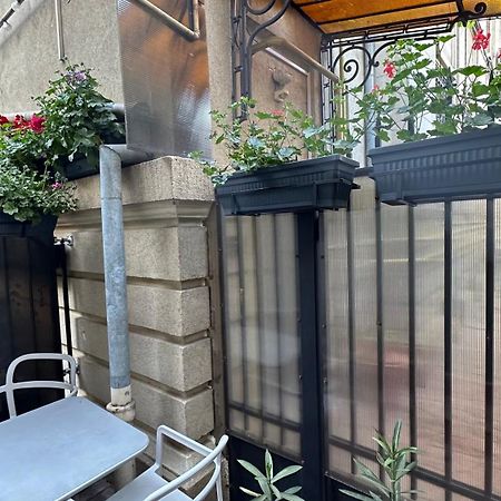 Ferienwohnung Casa De Povesti - Calea Victoriei Bukarest Exterior foto