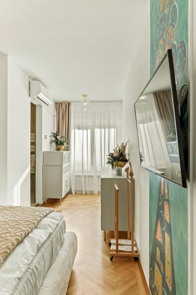Ferienwohnung Casa De Povesti - Calea Victoriei Bukarest Exterior foto