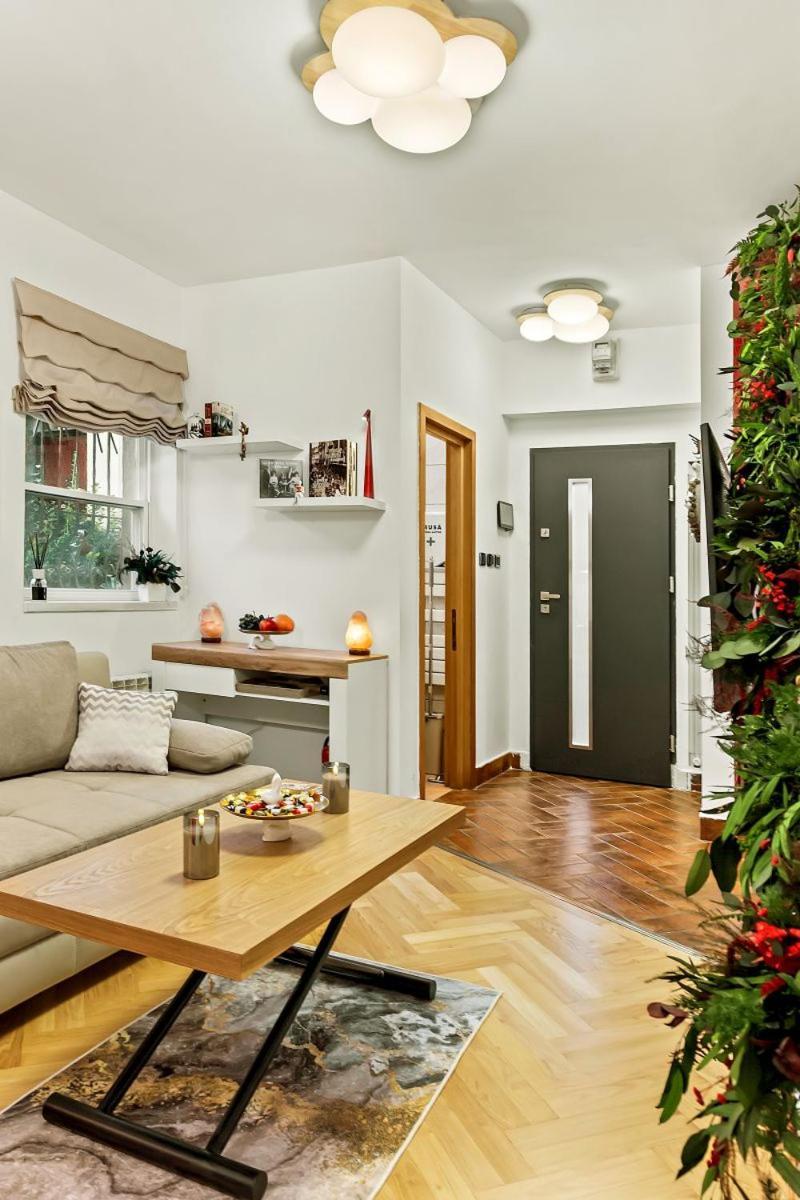 Ferienwohnung Casa De Povesti - Calea Victoriei Bukarest Exterior foto